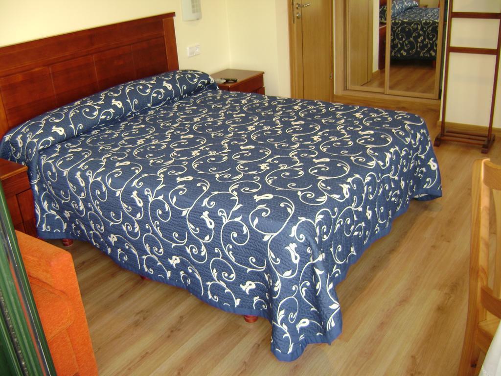 Hostal Santa Baia Ribadumia Номер фото